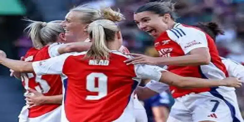 事件回顾—赛场上的争议瞬间-米兰体育