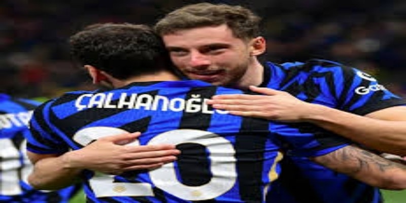 巴西双子星的光影对话：米兰体育聚焦罗纳尔多与小罗之争—米兰体育