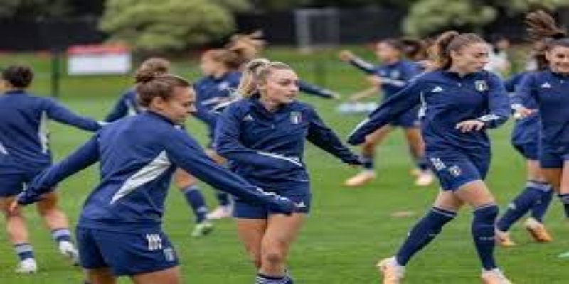 巴西老将克里斯蒂安妮的帽子戏法传奇-米兰体育