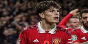 赛程压力下的生死考验：曼联还能稳住前四吗？ - 米兰体育