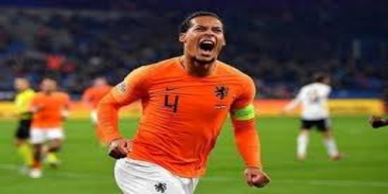 南安普顿蜕变：从英超新秀到世界级后卫-米兰体育