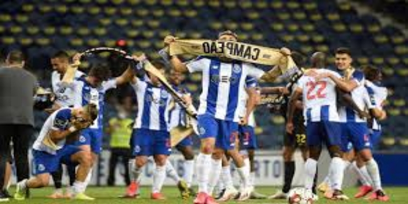 欧联杯征程：从欧冠资格赛失利到欧战黑马 -米兰体育