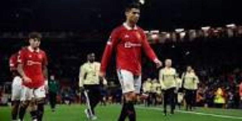 关键球员对决：门将神勇对锋线低迷-米兰体育